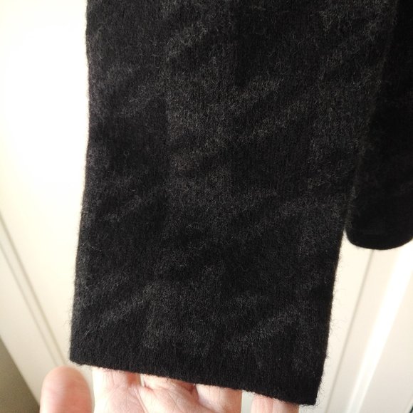 Tweeds | 100% Merino Wool Sweater | Medium - Picture 5 of 9